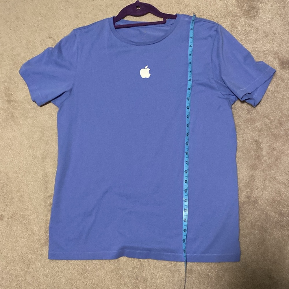 Apple dark lilac Mens t-shirt. Size medium in excellent condition - Picture 9 of 10